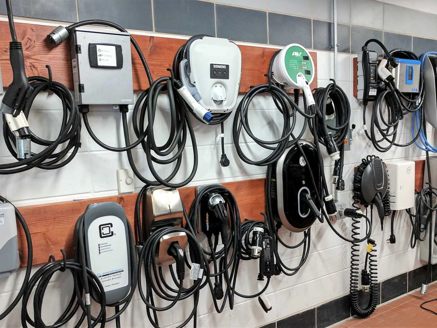 different-types-of-ev-at-home-chargers