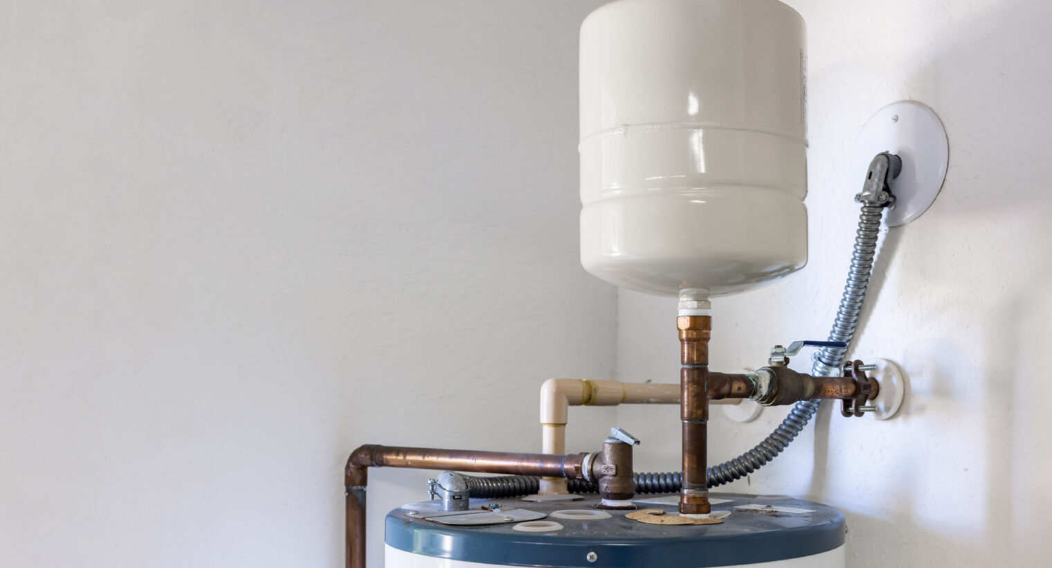 water-heater-efficiency-with-tank