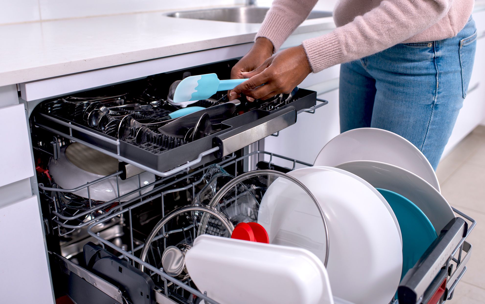 how-much-water-does-a-dishwasher-use